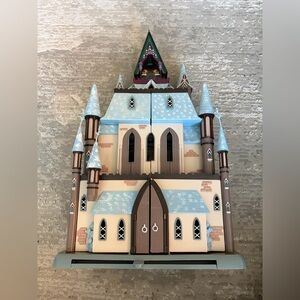 Disney Store Exclusive Frozen Arendelle Castle